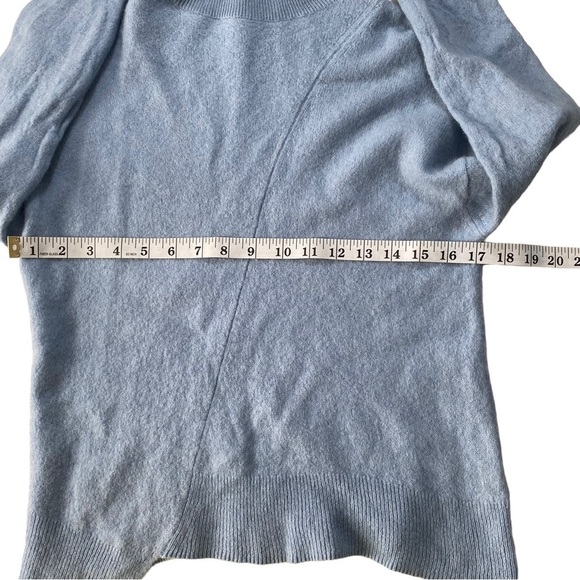 360 Cashmere Women Light Blue Cashmere Turtleneck Sweater Sz M Luxe Soft Warm - Picture 10 of 14